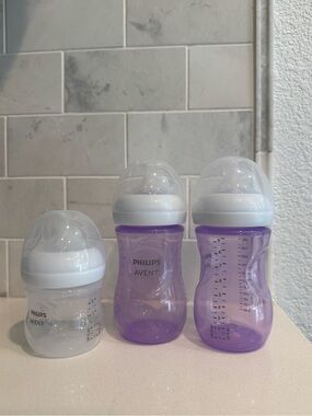 Lot of 3 Philips Avent Baby Bottles